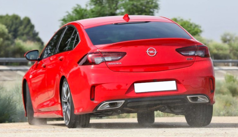 Opel Insignia GSi 2.0 BiTurbo